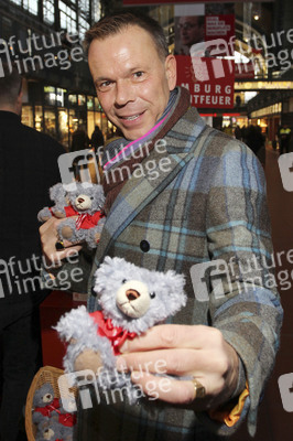 22. Charity Teddybären Verkauf in Hamburg
