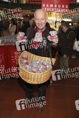 22. Charity Teddybären Verkauf in Hamburg
