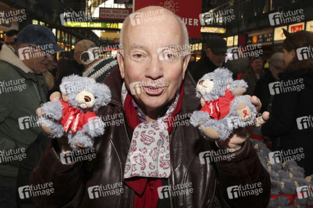 22. Charity Teddybären Verkauf in Hamburg