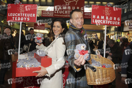 22. Charity Teddybären Verkauf in Hamburg