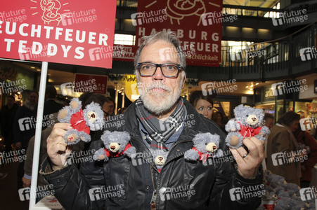 22. Charity Teddybären Verkauf in Hamburg