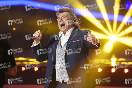 TV-Show 'Die Schlager des Jahres - Die große Show der Schlager, Stars und Storys 2017' in Suhl