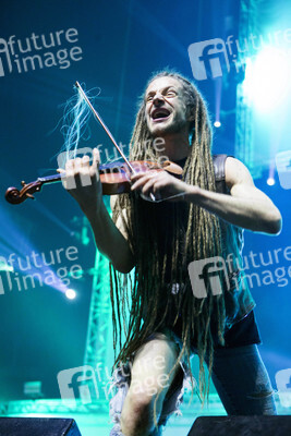 Die Mega 90er Live - Das Party-Festival-Konzert in Hamburg