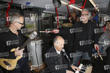 Promotionbusfahrt der Söhne Hamburgs durch Hamburg