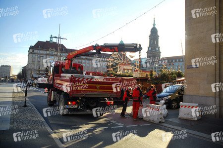 Sicherheitsmaßnahmen beim Striezelmarkt in Dresden
