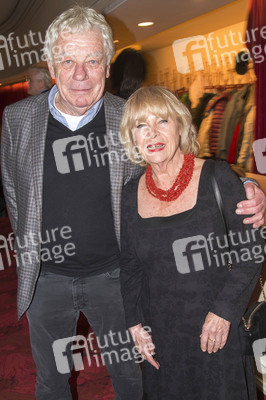 Show-Premiere 'Gayle Tufts - Very Christmas' in Berlin