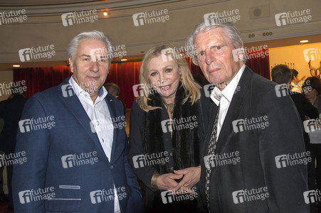 Show-Premiere 'Gayle Tufts - Very Christmas' in Berlin