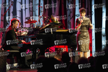 Show-Premiere 'Gayle Tufts - Very Christmas' in Berlin