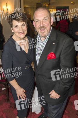 Show-Premiere 'Gayle Tufts - Very Christmas' in Berlin