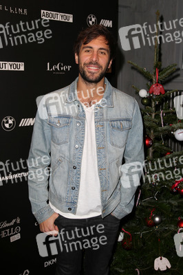 Lena Gerckes Christmas Dinner Party 2017 in Hamburg