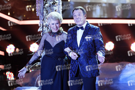 TV-Show 'Heiligabend mit Carmen Nebel' 2017 in München