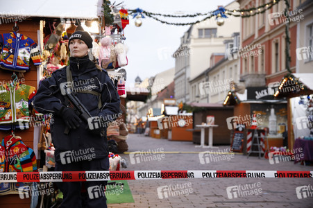 Sprengstofffund auf Weihnachtsmarkt in Potsdam