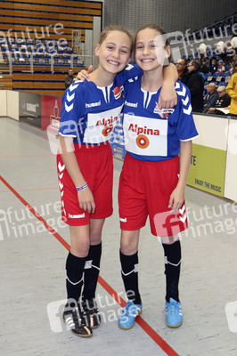 Benefiz-Fußballspiel 'Kicken mit Herz' 2017 in Hamburg