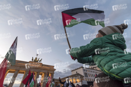 Pro-Palaestina Demonstration gegen die Anerkennung Jerusalems als Israels Hauptstadt in Berlin