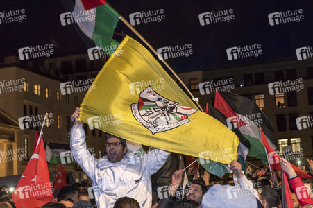 Pro-Palaestina Demonstration gegen die Anerkennung Jerusalems als Israels Hauptstadt in Berlin