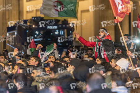 Pro-Palaestina Demonstration gegen die Anerkennung Jerusalems als Israels Hauptstadt in Berlin