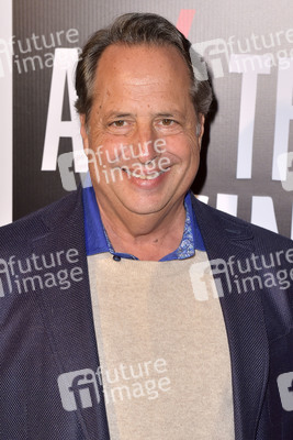 Filmpremiere 'And the Winner Isn't' in Beverly Hills