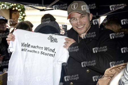 Teddyverkauf der Münchner Aidshilfe e.V. in München