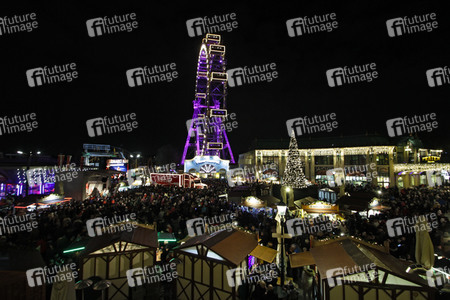 Der Wintermarkt am Riesenradplatz in Wien
