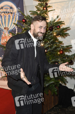 Premiere des 14. Roncalli Weihnachtscircus in Berlin