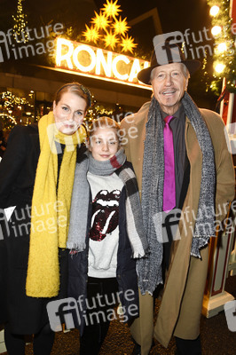Premiere des 14. Roncalli Weihnachtscircus in Berlin