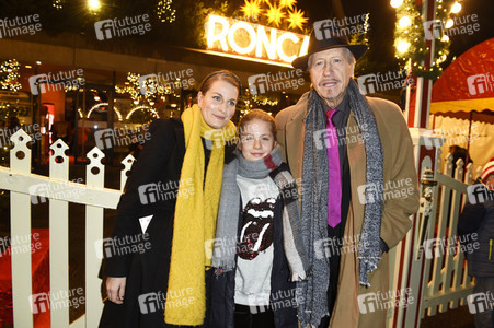 Premiere des 14. Roncalli Weihnachtscircus in Berlin