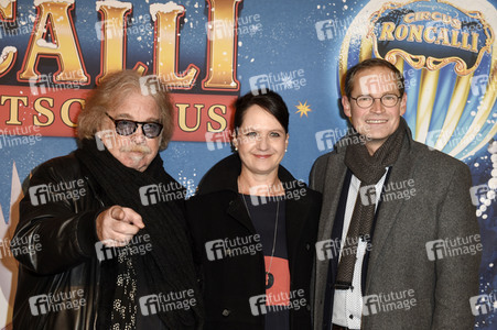Premiere des 14. Roncalli Weihnachtscircus in Berlin