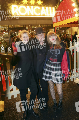 Premiere des 14. Roncalli Weihnachtscircus in Berlin