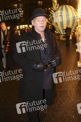 Premiere des 14. Roncalli Weihnachtscircus in Berlin