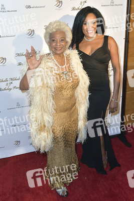 Feier zum 85. Geburtstag von Nichelle Nicols in Los Angeles