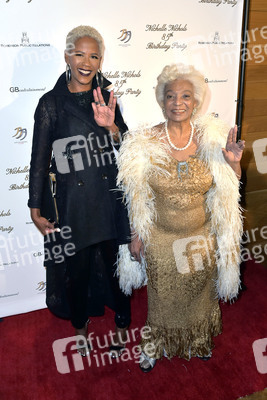 Feier zum 85. Geburtstag von Nichelle Nicols in Los Angeles