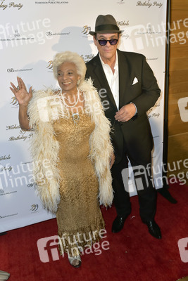 Feier zum 85. Geburtstag von Nichelle Nicols in Los Angeles