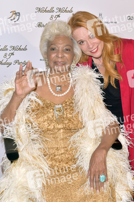 Feier zum 85. Geburtstag von Nichelle Nicols in Los Angeles