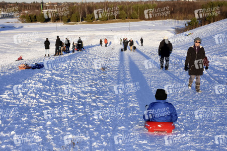 Symbolfoto Winterspaß