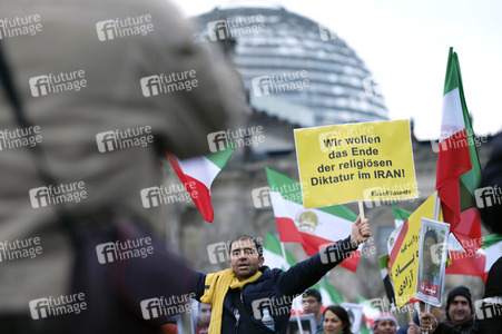 Proteste gegen die iranische Regierung in Berlin