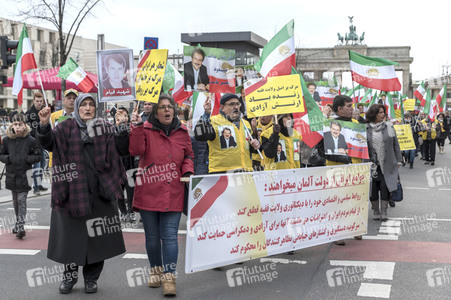 Proteste gegen die iranische Regierung in Berlin