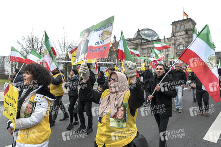 Proteste gegen die iranische Regierung in Berlin