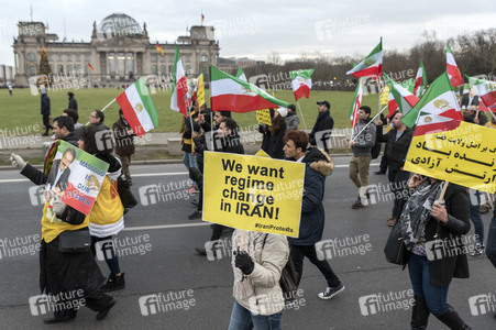Proteste gegen die iranische Regierung in Berlin