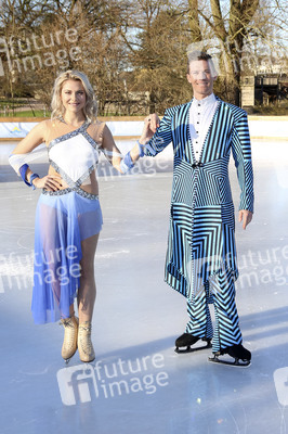 Photocall zur Eisrevue 'Holiday on Ice - Atlantis' in Hamburg