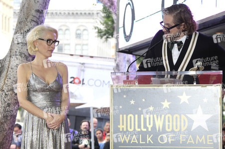 Gillian Anderson erhält einen Stern auf dem Hollywood Walk of Fame in Los Angeles