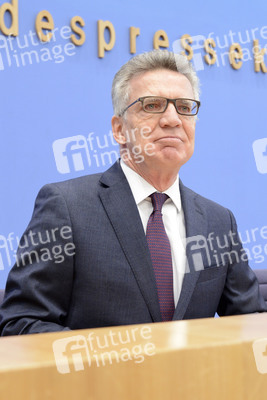 Pressekonferenz zur Entwicklung und aktuellen Flüchtlingszahlen in Berlin