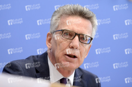 Pressekonferenz zur Entwicklung und aktuellen Flüchtlingszahlen in Berlin
