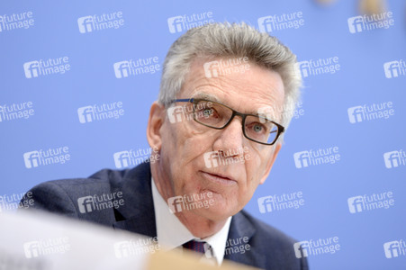 Pressekonferenz zur Entwicklung und aktuellen Flüchtlingszahlen in Berlin