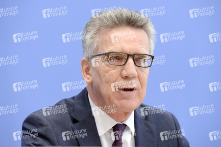 Pressekonferenz zur Entwicklung und aktuellen Flüchtlingszahlen in Berlin