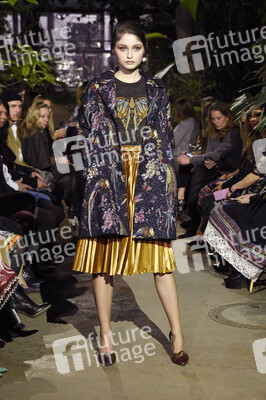 Lena Hoschek Fashion Show auf der Berlin Fashion Week Autumn/Winter 2018