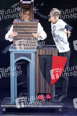 Show-Premiere 'House of Mystery' in Hamburg