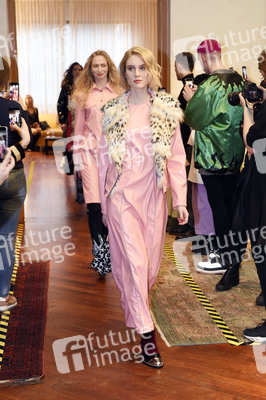 Rebekka Ruetz Fashion Show auf der Berlin Fashion Week Autumn/Winter 2018