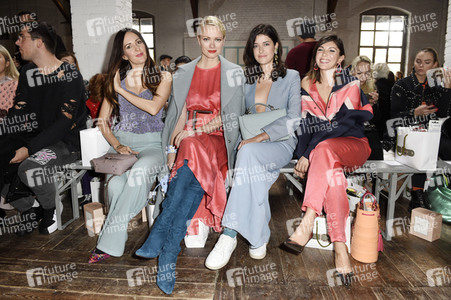 Marina Hoermanseder Défilé auf der Berlin Fashion Week Autumn/Winter 2018