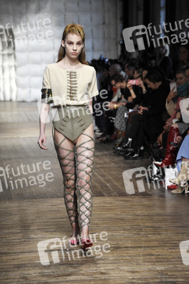 Marina Hoermanseder Défilé auf der Berlin Fashion Week Autumn/Winter 2018