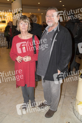 Theaterpremiere 'Gott der Allmächtige' in Berlin